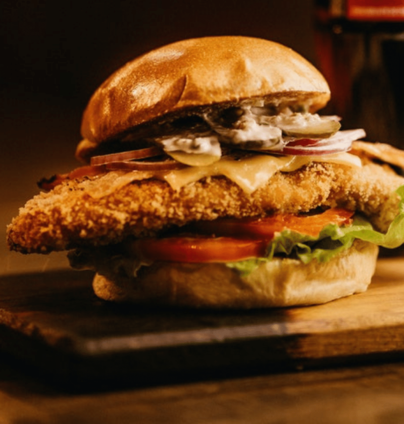 Burger au poulet croustillant