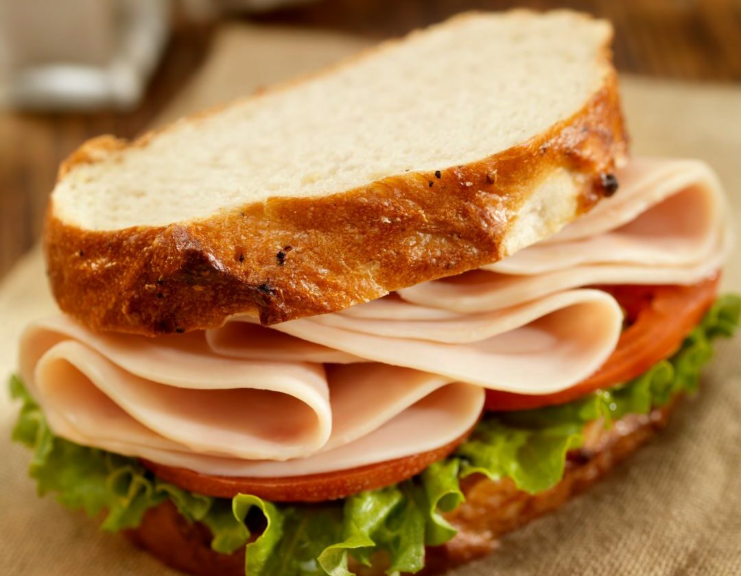 Sandwich dinde crudités mayonnaise