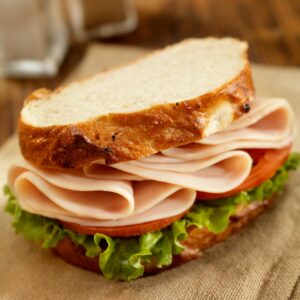 Sandwich dinde crudités mayonnaise